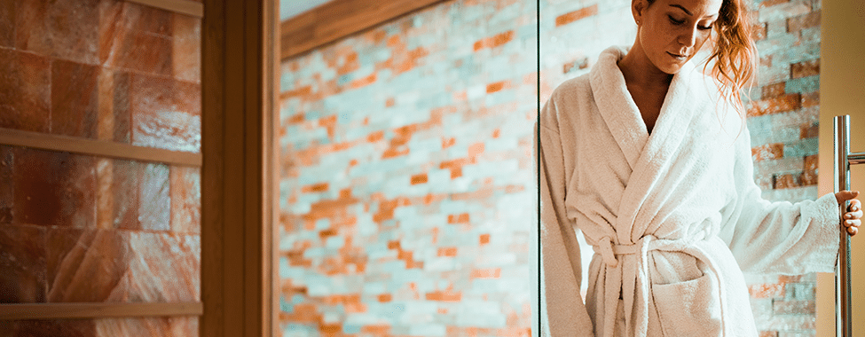 Woman entering a halotherapy treatment room